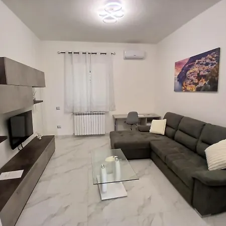 L'incanto Moderno Panoramico Apartment *